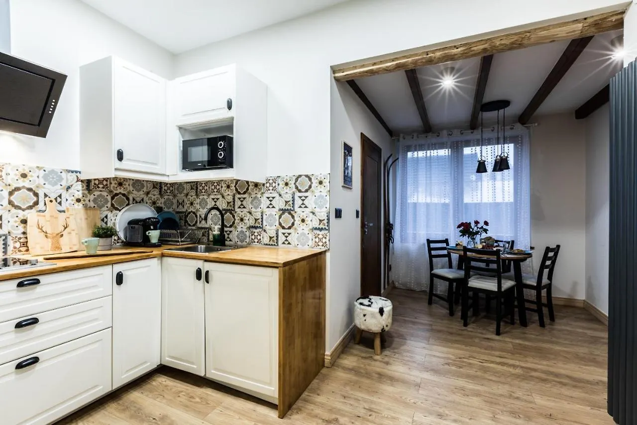 Apartamenty Forrest Nowotarska 자코파네 0*,  폴란드